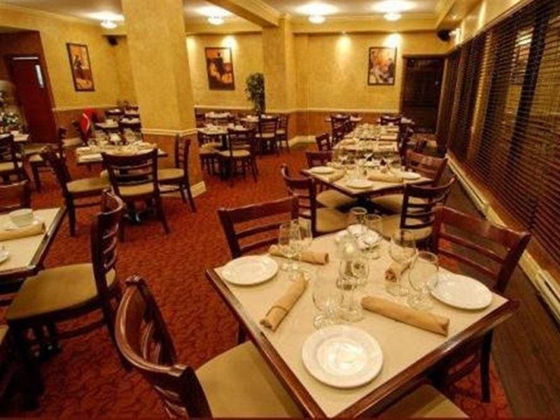 Auberge Royal Versailles Монреаль Экстерьер фото